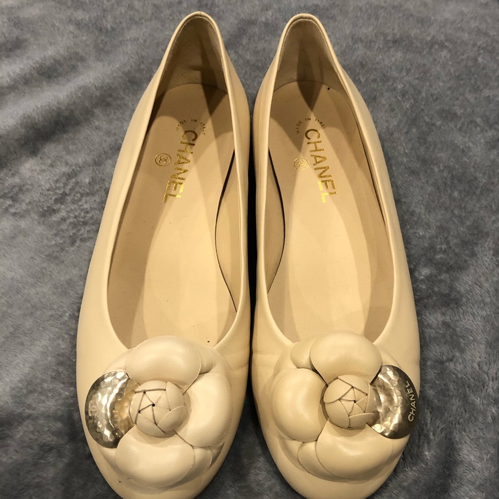 Chanel flats